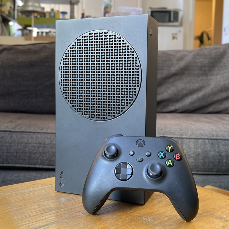 ایکس باکس سری اس 1 ترابایت Xbox Series S Black + دسته اضافه رنگ مشکی